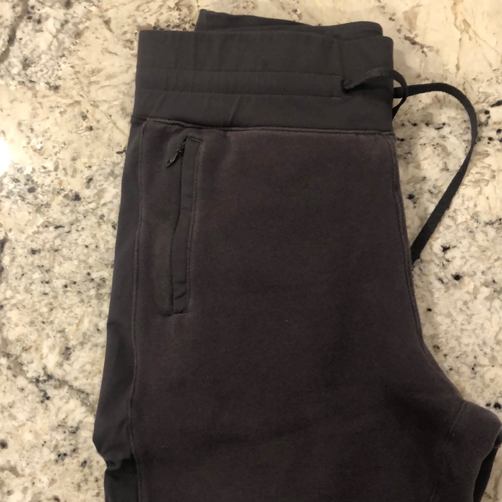 Lululemon Distressed Jogger — 26” inseam, size 6